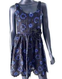 Minuet Small floral brocade organza embroidered cocktail dress NWT black blue