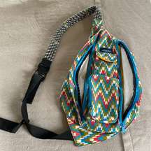 - Kavu Full size Sling bag Very Clean