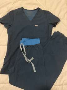 Scrub Set