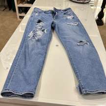 Distressed mom Jean size 8