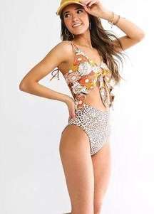 NWT Buckle Power 2 The Flower Carlita Swimsuit Daisy June Chiquita Mixed