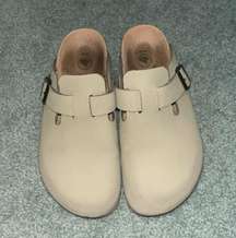 Clogs