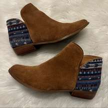 Sbicca Vintage Collection Boots Booties Brown Suede Southwest Print size 7.5