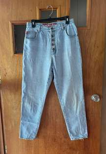 Vintage 1980’s Denim  Brand Light Wash  Hi-Rise Mom Jeans Size 30