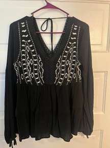 Black & White Long Sleeve Top