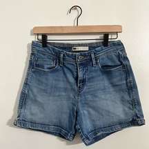 Levi Jean Shorts sz 6 | Levi’s | Denim Shorts | W28