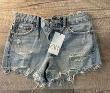 Zara mid rise Jean shorts