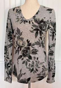 G.H Bass & Co Grey Floral V-neck Long Sleeve Top