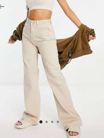 Pull&Bear high waisted straight leg dad jeans in Beige 
