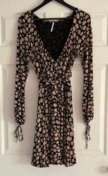 Pradera faux wrap floral dress tie long sleeve size L