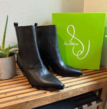 Mandey Chelsea Boots