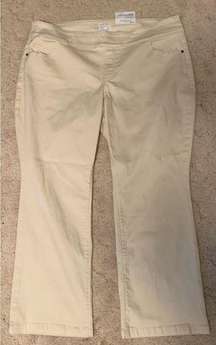 | Park Ave Fit Midrise Boot Cut Pullon Cream Pants