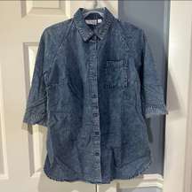 Women’s Size XS  Denim Short Sleeve Button Down Shirt