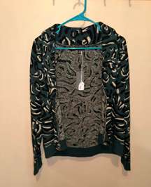 NWT  Los Angeles Sweater