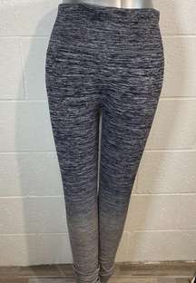 Itzon Gray Ombre Leggings