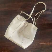 ZARA Bucket Bag Bone/Off-White Shoulder Strap + Arm Strap Metallic Hardware