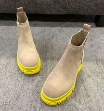 UGG  Sand Ashton Chelsea Waterproof Suede Block Platform Boots, US 7