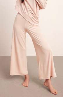 Sleek Knit Wide Leg Pant