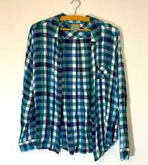 Long Sleeve Button Down Soft Cotton Shirt in Blues & Greens SZ L