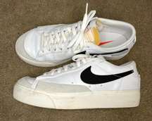 Blazer Low Platform