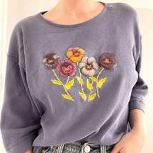 Vintage Textured Flower Quarter Sleeve Top