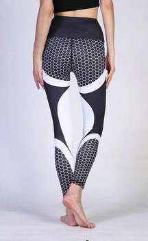 NWT Zaful Honeycomb V-Taper Fitness Leggings M