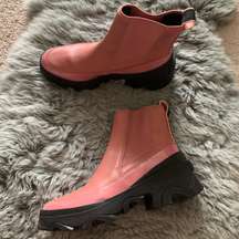 Women’s 10  Brex Chelsea Lux Lug Sole Waterproof Boots Pink Leather Patent