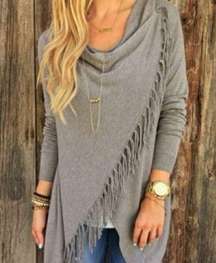 Lovestitch Carys Fringe Shawl Sweater Gray M