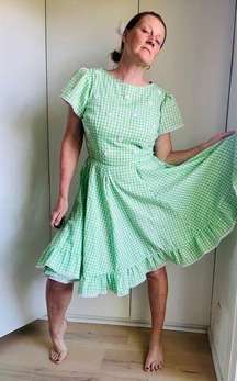 Vintage 70s Square Dancing Dress Gingham Green Size Medium Daisy Embellished