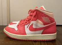 Nike Air Jordan 1 mid Strawberries and Cream