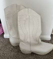 White Cowgirl Boots 