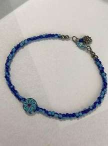 Handmade blue bead flower anklet