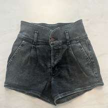 Hollister Ultra-Hi-Rise Mom Shorts