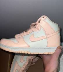 High Top Dunks