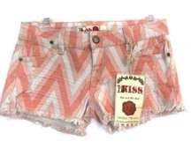 NEW NWT 1ST FIRST KISS Pink Chevron Aztec Ripped Jean Shorts Cotton JUNIORS 3