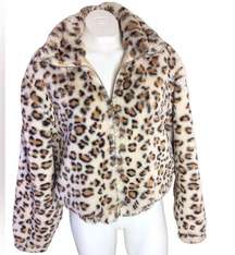 Know One Cares Leopard Print Super Soft Zip up Teddy Coat EUC size Small