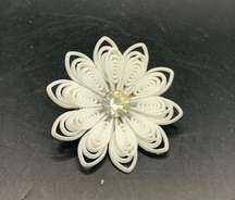 Vintage Plastic Daisy Pin