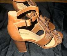 Y not? Womens High Heels Sandals Sz 7.5 Strappy Cut Out Tan Strappy Sandals