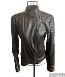 Medium size. Leather jacket