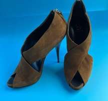 Barneys Co-Op Women's Brown Cross Strap Suede Heels Shoes Size 7.5