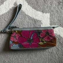 Isabella Fiore wristlet