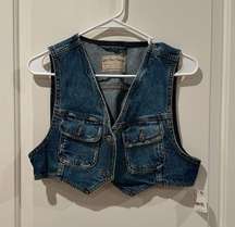 Jean Vest