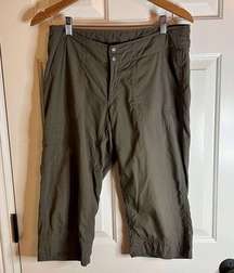 The North Face Cropped Outdoor Pant, Size 8.  Comfortable and Flattering!