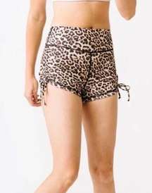 Zyia Active Brilliant Leopard Print Double Scrunchy Hustle Shorts Medium