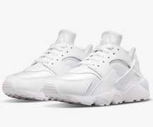 Air Huarache Sneaker Shoes | White/Pure Platinum | Size 8.5