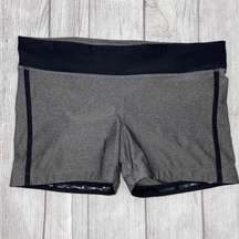 fitted athletic shorts with no slip hem, black and grey women size Large