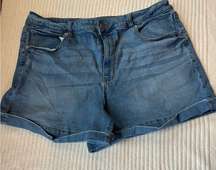 American Eagle Mom Jean shorts!