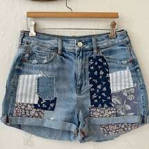 American Eagle Denim Quilt Patchwork High Waisted Mom Shorts Size 8