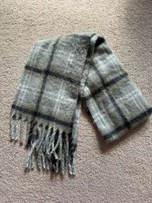 Plaid Fuzzy Scarf