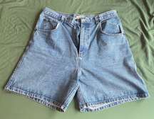 Great Land Trading Company Mom/Bermuda Denim Shorts